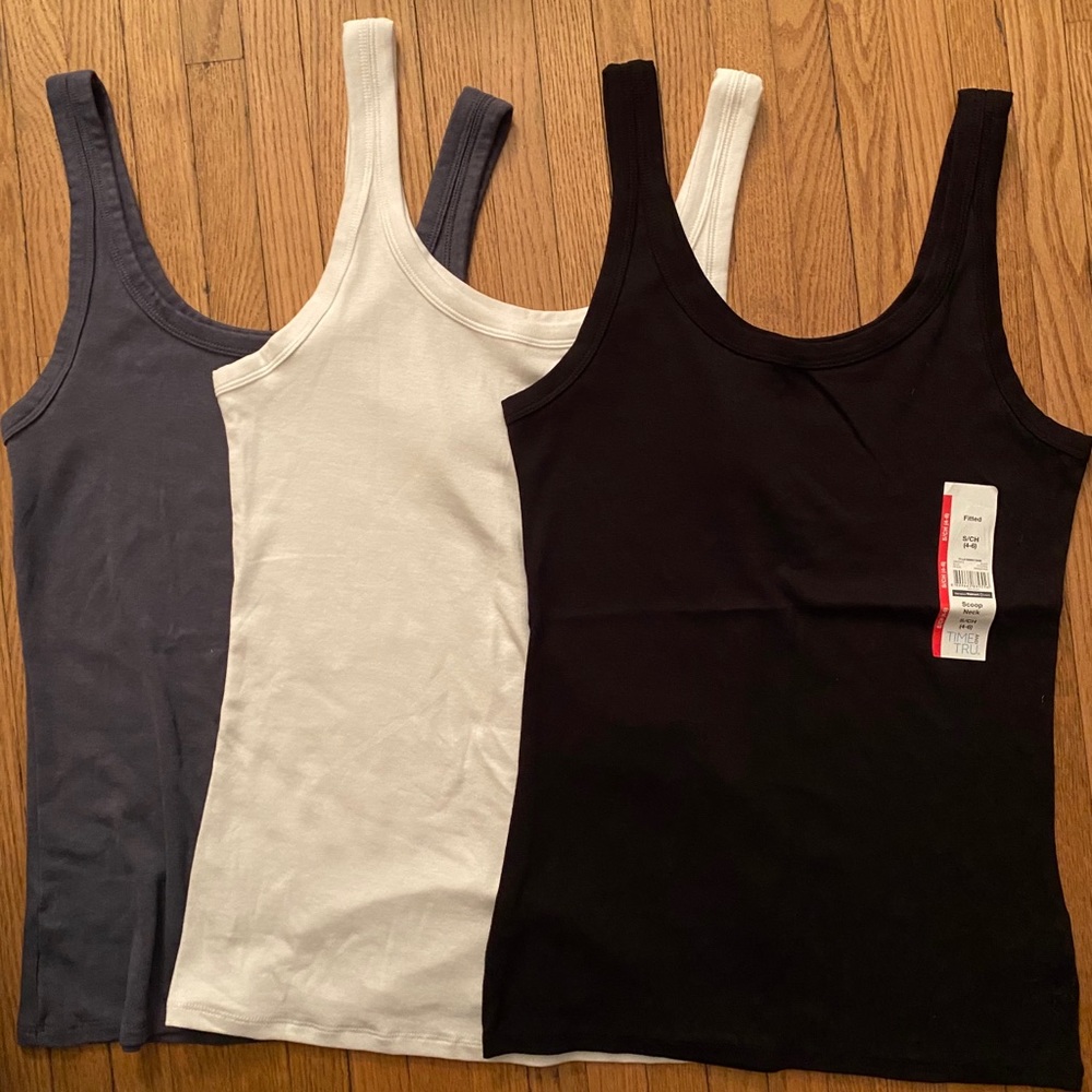 - NEW Time & Tru Tanks - Lot of 3